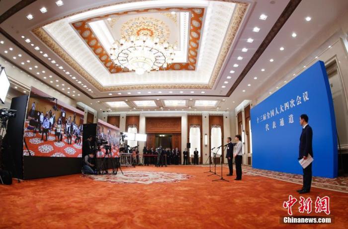 大黨與小船、英雄與“雄鷹”……“代表通道”講述有溫度的中國(guó)