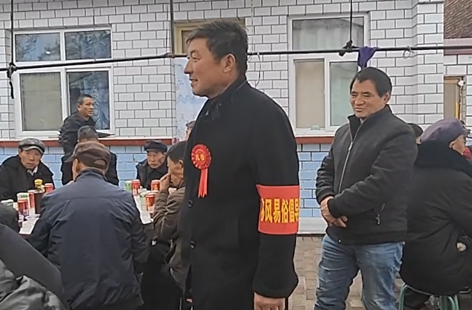 慶城：“簡辦不減愛” 幸?！拜p輕”來敲門