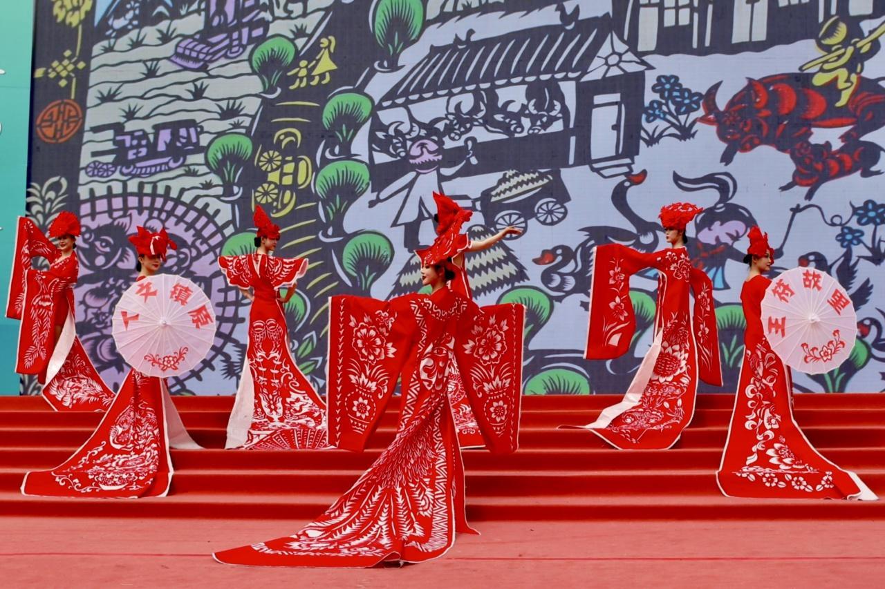 【攝影報(bào)道】慶陽非遺文化節(jié)目精彩亮相龍城，助興甘肅文旅演藝天水惠民演出季