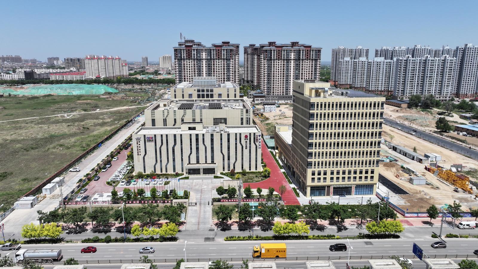 數(shù)實融合提質(zhì)增效 全力推進新型工業(yè)化——加快建設(shè)隴東綜合能源化工基地和國家數(shù)據(jù)中心集群