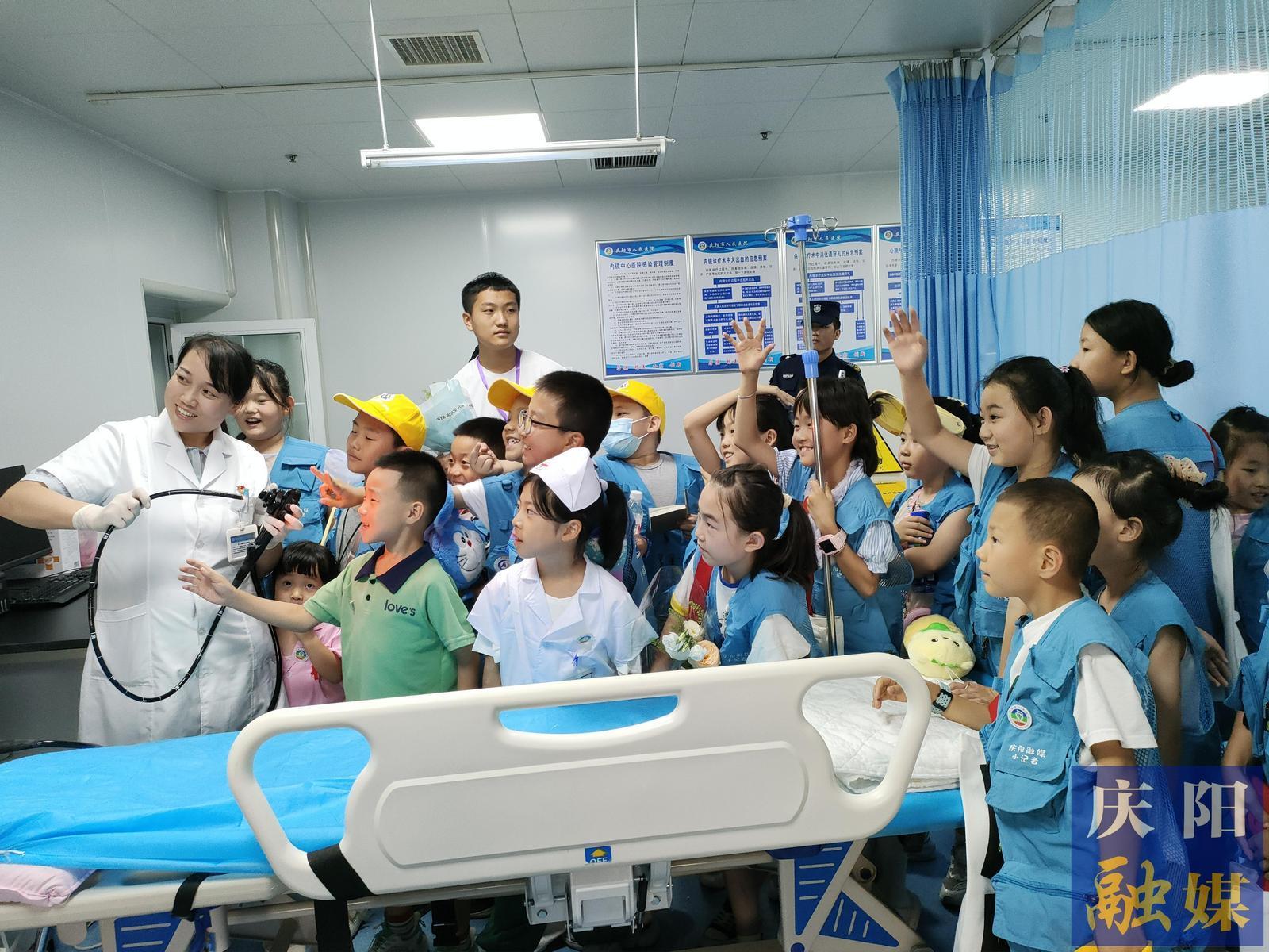 致敬醫(yī)師節(jié)！小記者職業(yè)體驗(yàn)之“我是小小醫(yī)生”