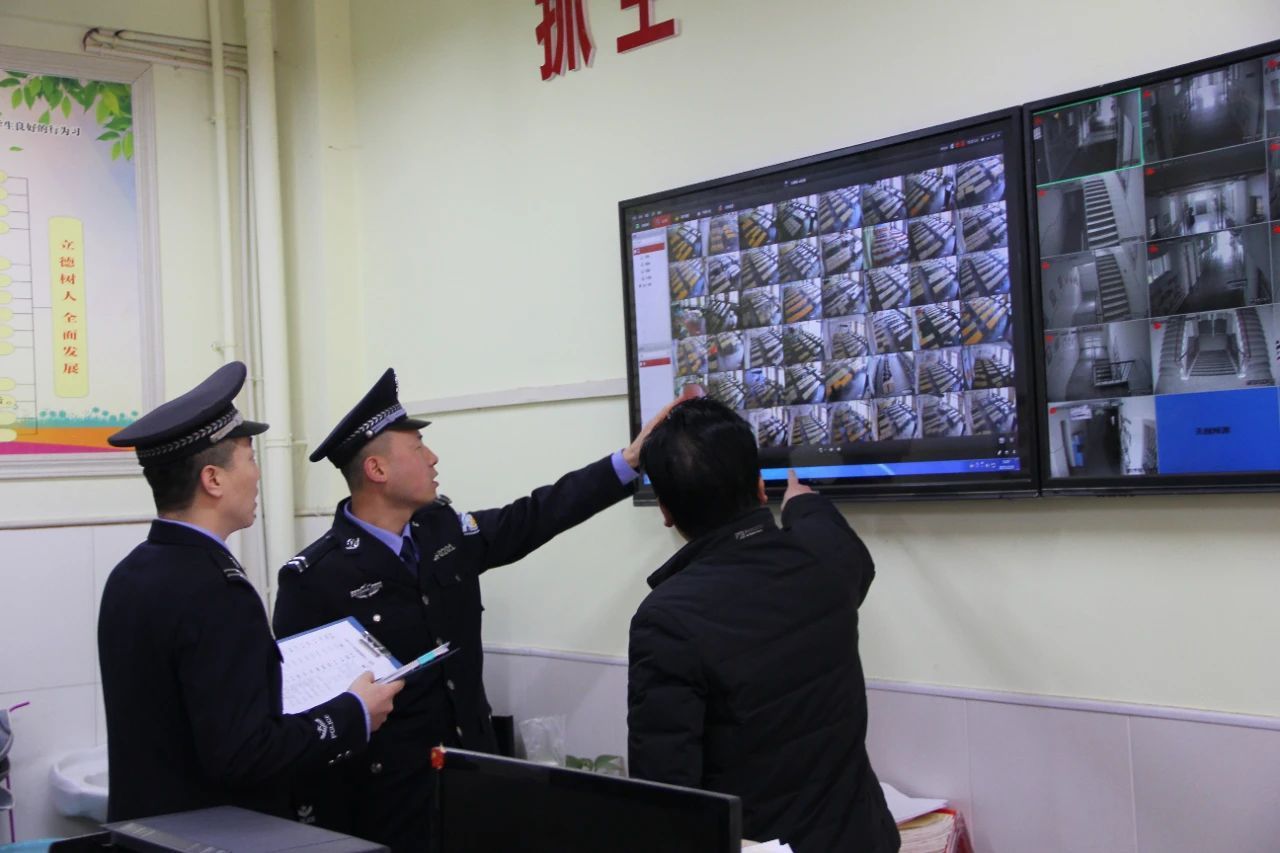 【法治慶陽(yáng)】寧縣公安開(kāi)展校園內(nèi)外安全隱患排查