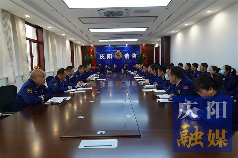 慶陽市消防救援支隊全力護航低空經(jīng)濟大賽